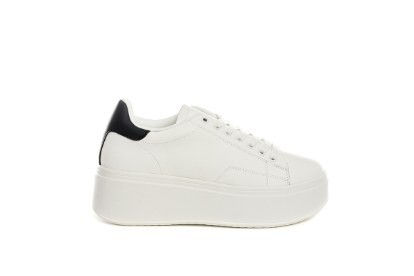 SNEAKERS CON PARA
