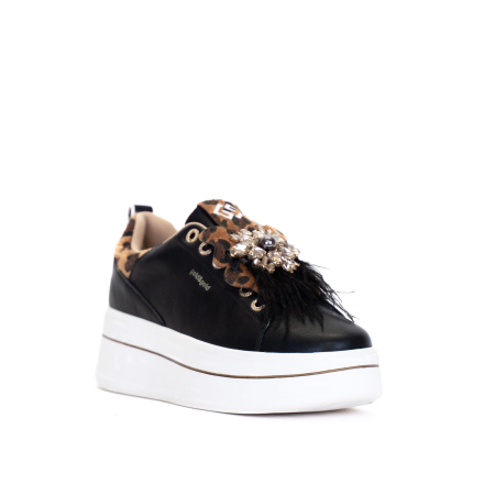 SNEAKERS CON ACCESSORIO GIOIELLO