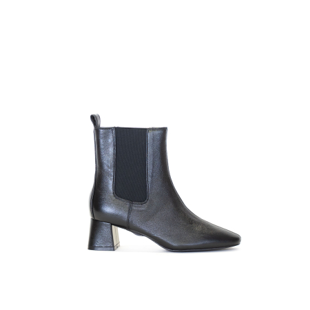 STIVALETTO CON ELASTICO